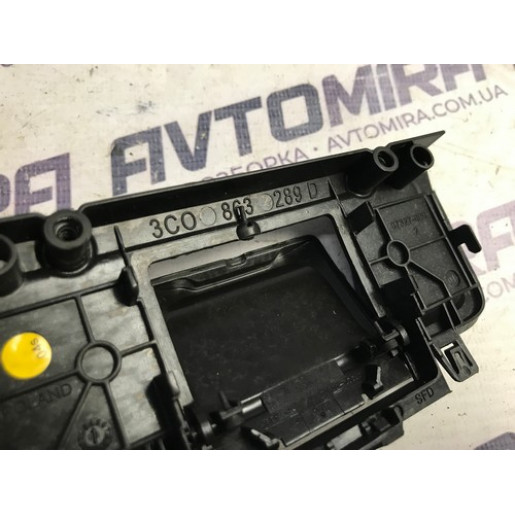  Накладка консоли VW Passat B6 2005-2010 3C0863289D